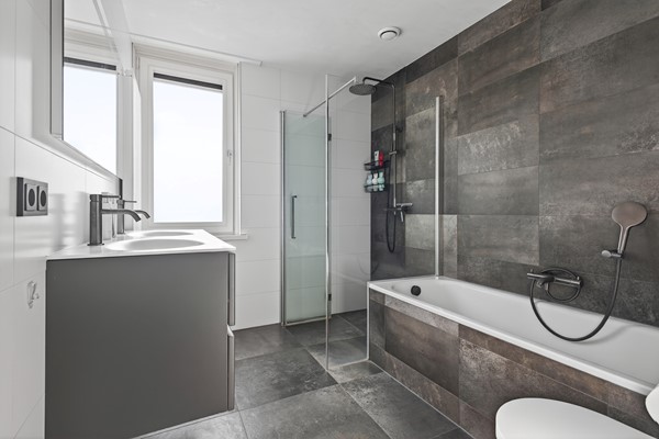 Medium property photo - Vikarijbuorren 37, 9047 HW Minnertsga